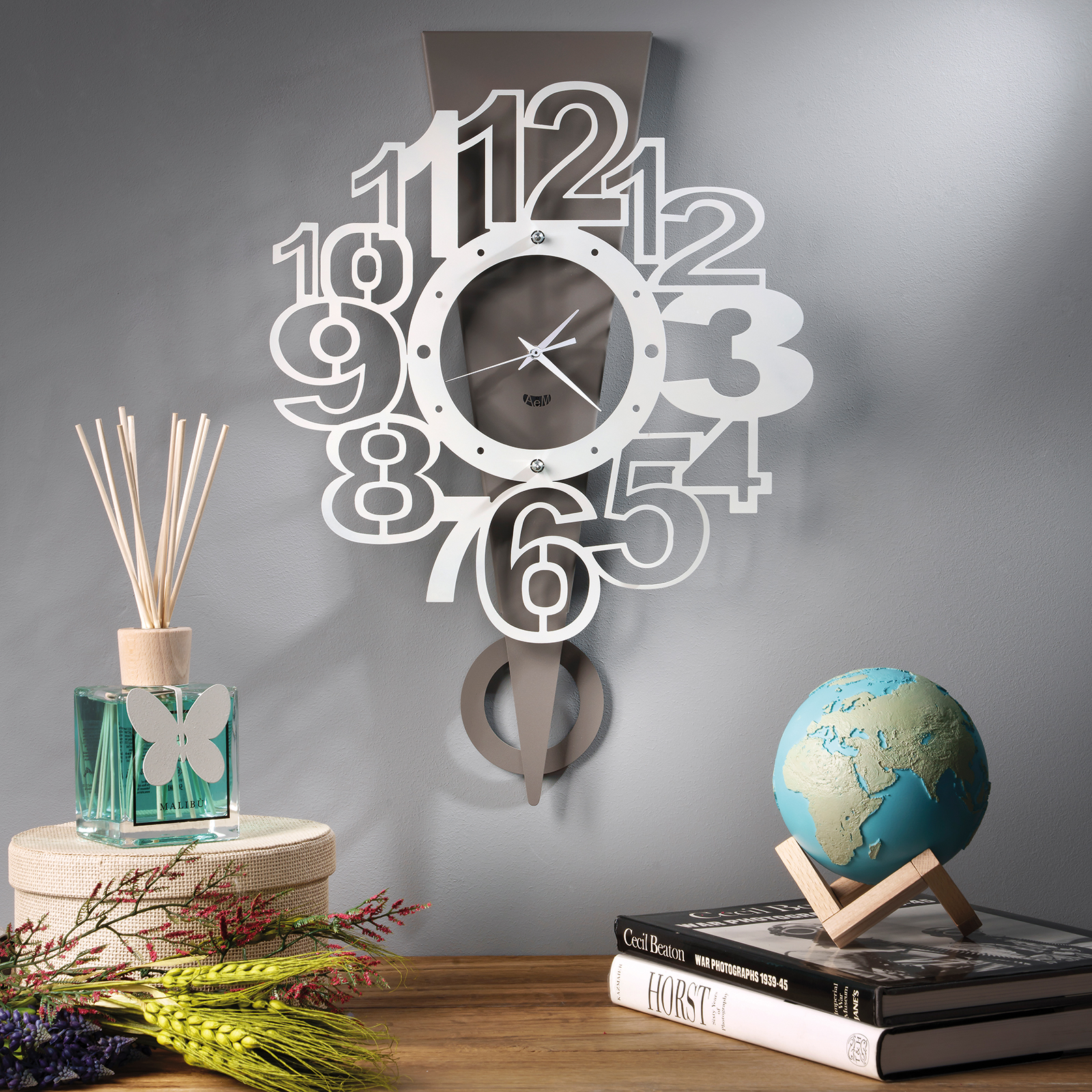 Scopri i prezzi e il nostro catalogo completo di Wall clocks